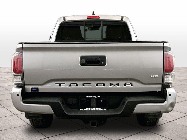 Used 2021 Toyota Tacoma TRD Sport w/ TRD Premium Sport Package AWD/4WD image 4