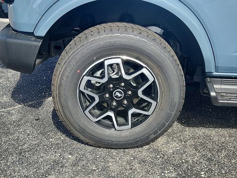 New 2025 Ford Bronco Outer Banks image 5