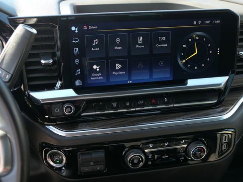 Used 2024 Chevrolet Silverado 2500 LT image 19