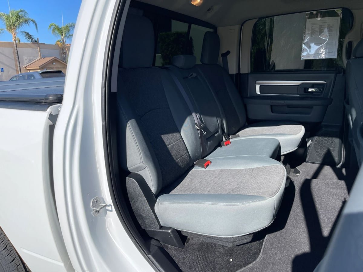 Used 2017 RAM 1500 Big Horn RWD image 29