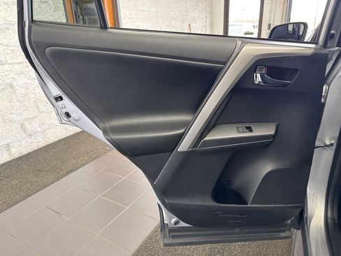 Certified 2018 Toyota RAV4 XLE image 42