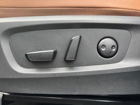 Used 2025 Nissan Pathfinder Platinum AWD/4WD image 15