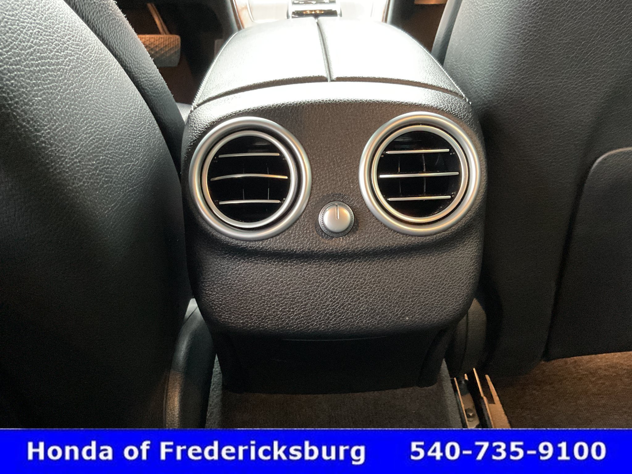 Used 2020 Mercedes-Benz C 300 4MATIC Sedan image 38