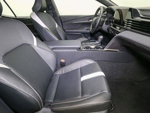 Used 2025 Toyota Camry XSE image 17