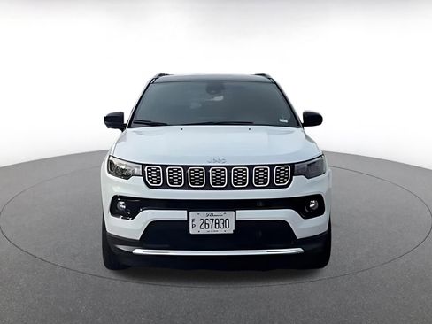 Used 2025 Jeep Compass Limited image 10