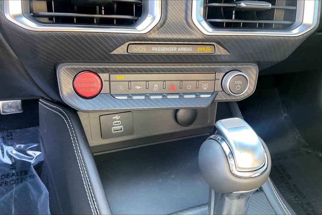 Used 2025 Ford Mustang Premium RWD image 35