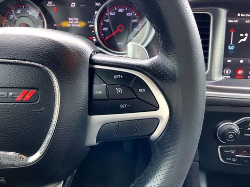 Used 2018 Dodge Charger R/T image 23