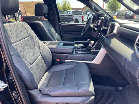 Used 2024 Toyota Sequoia Platinum AWD/4WD image 41