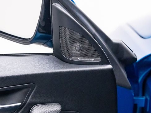 Used 2017 BMW M2 Base image 13