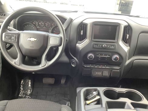 Used 2022 Chevrolet Silverado 1500 Custom image 10