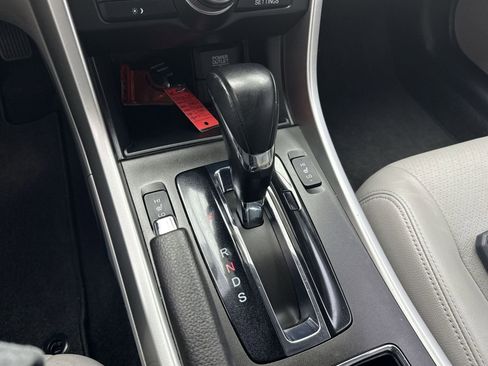 Used 2015 Honda Accord Touring image 30