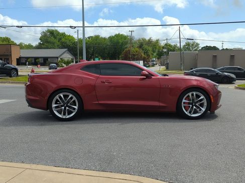 Used 2021 Chevrolet Camaro LT RWD image 8