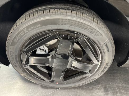 New 2027 Kia Telluride EX X-Line AWD/4WD image 2