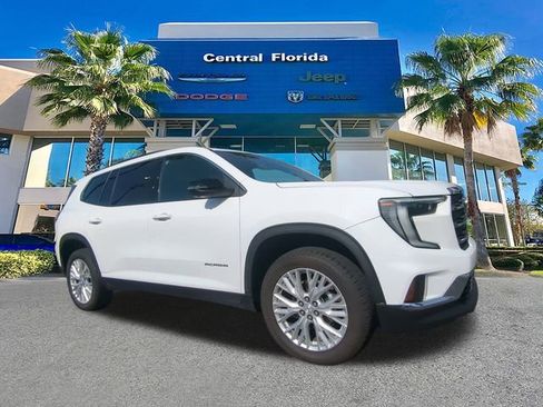 Used 2024 GMC Acadia Elevation image 2