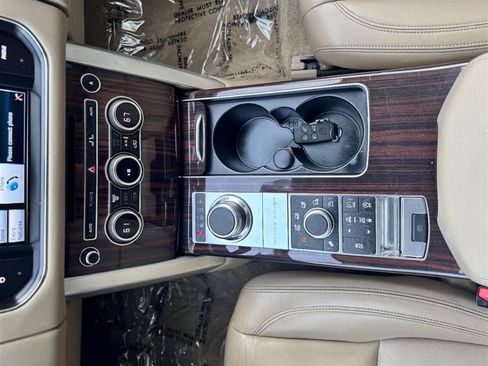 Used 2015 Land Rover Range Rover AWD/4WD image 36