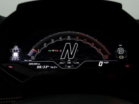 Used 2024 Lamborghini Huracan STO image 16
