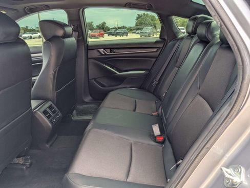 Used 2022 Honda Accord Sport image 14