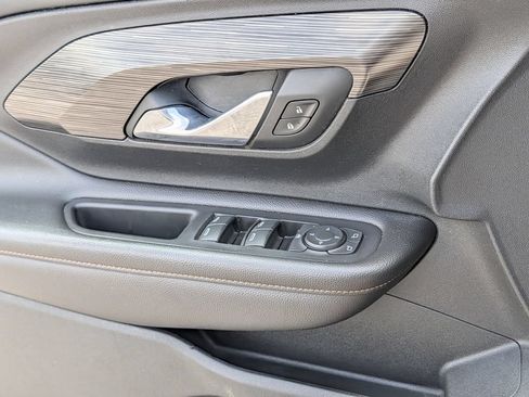 Used 2020 GMC Terrain SLT FWD image 24