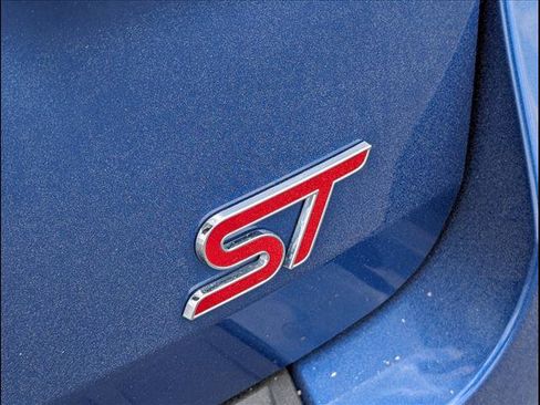 Used 2020 Ford Explorer ST w/ Premium Technology Package image 8