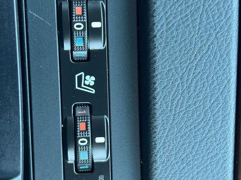 Used 2011 Lexus RX 350 2WD w/ Premium Pkg image 21