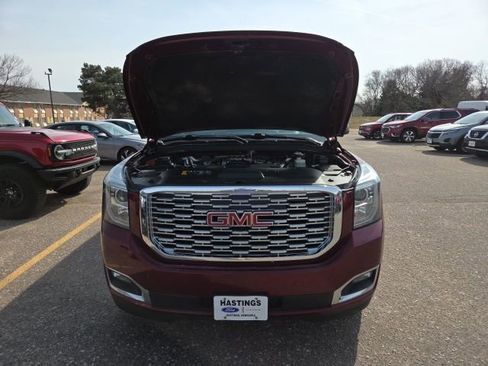 Used 2018 GMC Yukon Denali w/ Denali Ultimate Package image 11