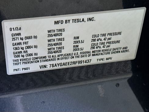 Used 2024 Tesla Model Y Long Range image 12