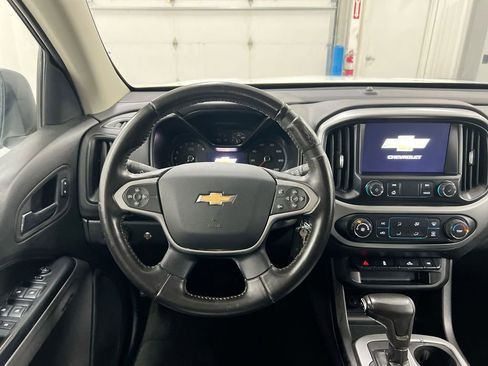 Used 2020 Chevrolet Colorado LT w/ LT Convenience Package image 11