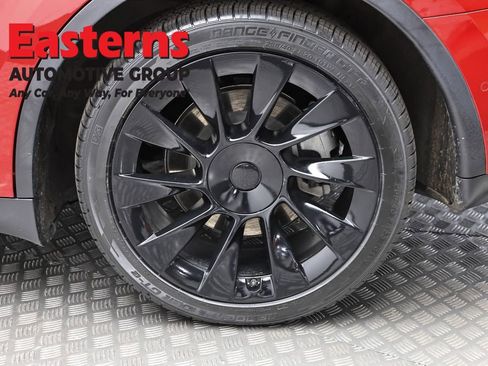 Used 2021 Tesla Model Y Long Range image 8