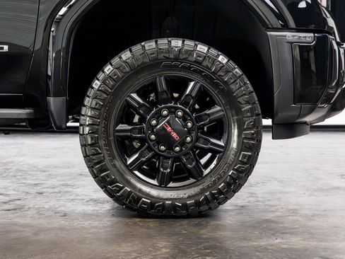 Used 2025 GMC Sierra 2500 AT4 w/ AT4 Premium Plus Package image 24