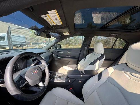 Used 2020 Cadillac XT4 Sport image 18