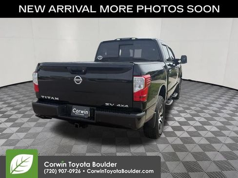 Used 2020 Nissan Titan SV w/ SV Convenience Package AWD/4WD image 8