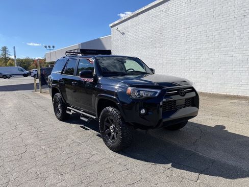 Used 2021 Toyota 4Runner Trail Special Edition image 8