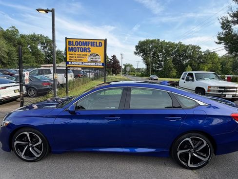 Used 2019 Honda Accord Sport image 2