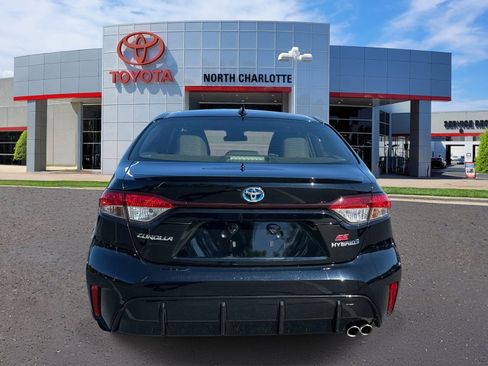 Used 2024 Toyota Corolla SE FWD image 5