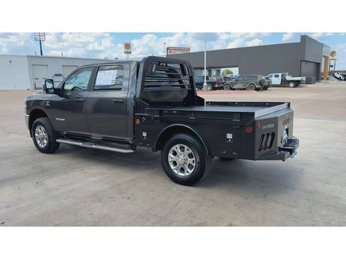 Used 2024 RAM 2500 Laramie AWD/4WD image 6