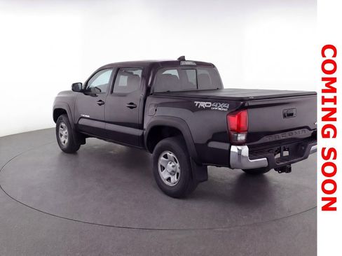 Used 2017 Toyota Tacoma TRD Off-Road w/ Tow Package image 4