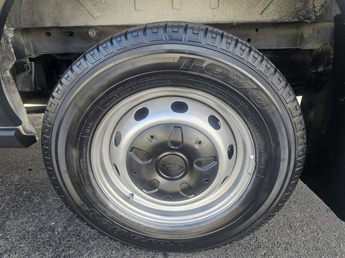 Used 2016 Ford Transit 250 130 Low Roof RWD image 9