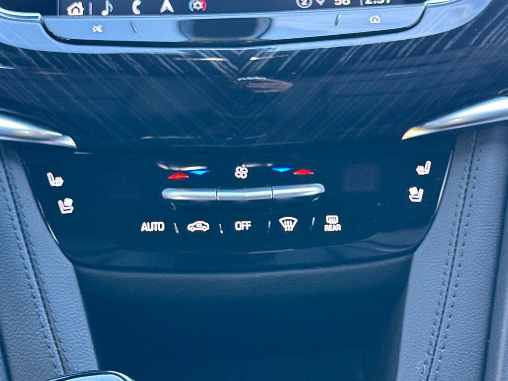 Used 2025 Cadillac XT6 Premium Luxury w/ LPO, Floor Liner Package AWD/4WD image 59