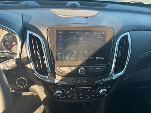 Used 2024 Chevrolet Equinox Premier AWD/4WD image 9
