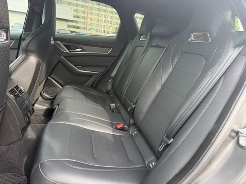 Used 2024 Jaguar F-PACE SVR AWD/4WD image 20