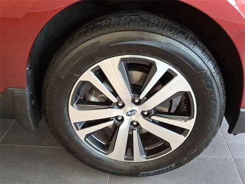 Used 2018 Subaru Outback 2.5i Limited image 7