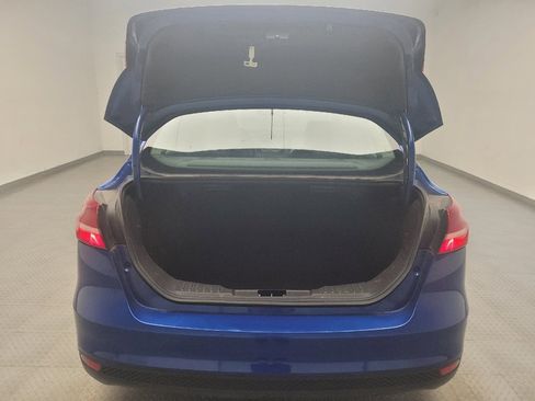 Used 2018 Ford Focus SE w/ Cold Weather Package FWD image 29