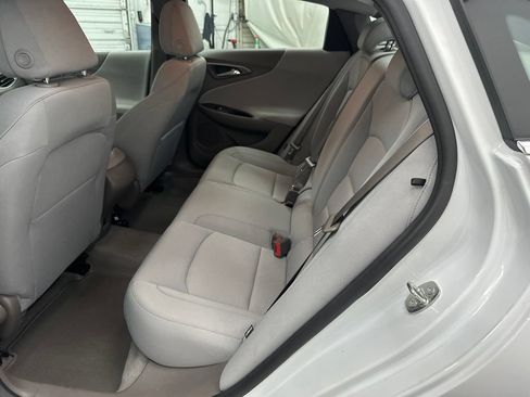 Used 2023 Chevrolet Malibu LS FWD image 23