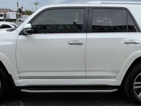 Used 2020 Toyota 4Runner Limited image 5