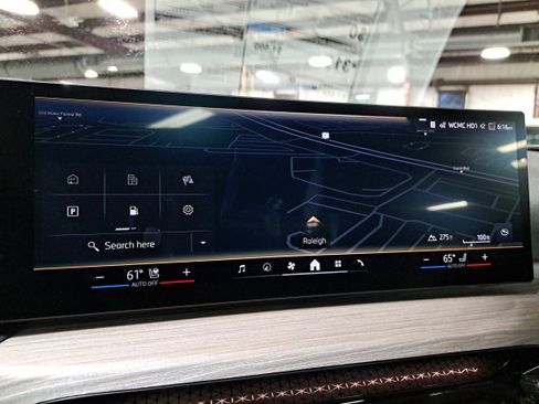 New 2026 BMW 330i Sedan w/ Premium Package image 24