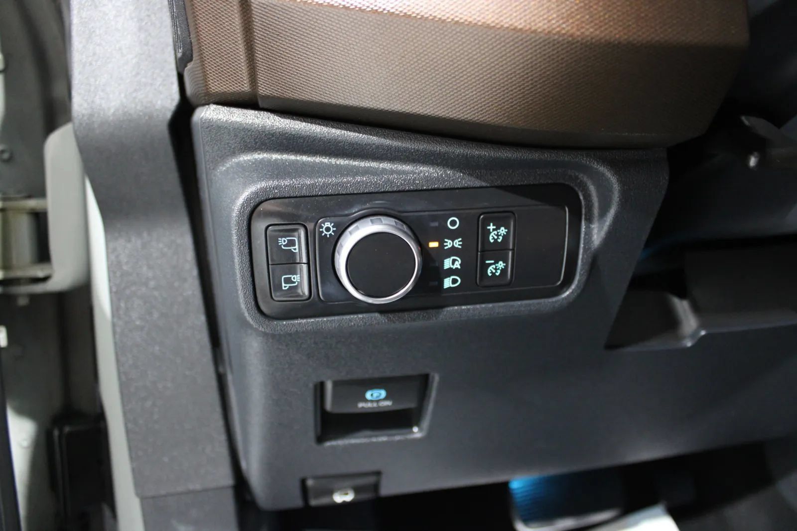 Used 2022 Ford Bronco Outer Banks AWD/4WD image 9
