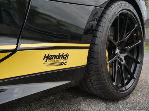 Used 2020 Chevrolet Camaro ZL1 RWD image 33