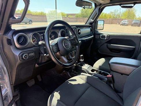 Used 2021 Jeep Wrangler Unlimited Sport AWD/4WD image 14
