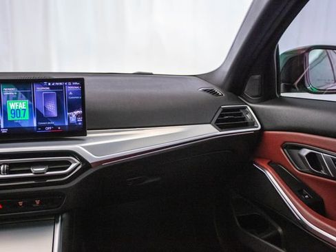 Used 2023 BMW 330i Sedan w/ M Sport Package image 5