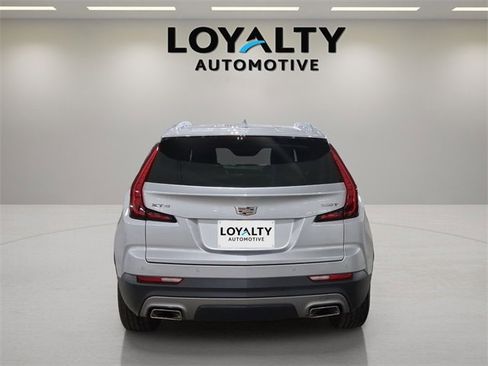 Used 2022 Cadillac XT4 Premium Luxury w/ Safety Alert Package image 4